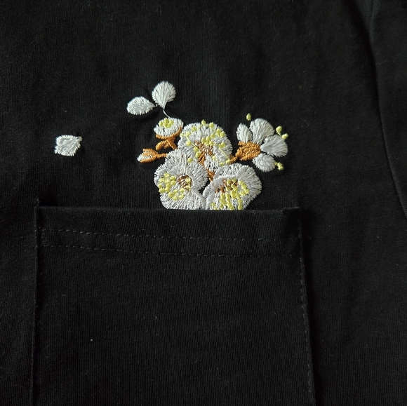 Plum Blossom Embroidered Tee Shirt - Picture 3 of 5